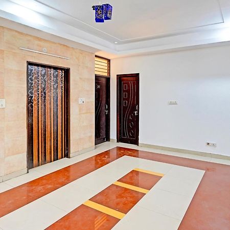 Super Hotel O Palm Dehradun Luaran gambar